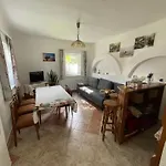 Apartment Hidlab